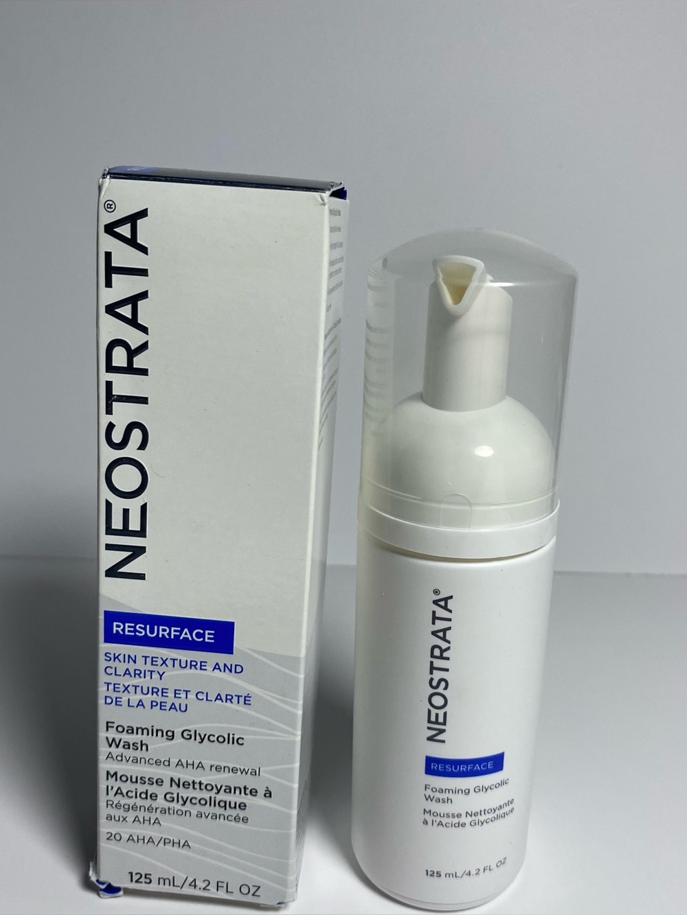 Resurface Foaming Glycolic Wash - White